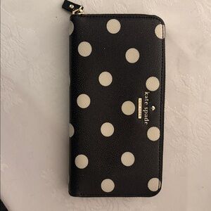 Kate Spade Black and Gold Zip Wallet